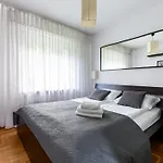 Apartman Glowna Spacious By Bookinghost Gdynia